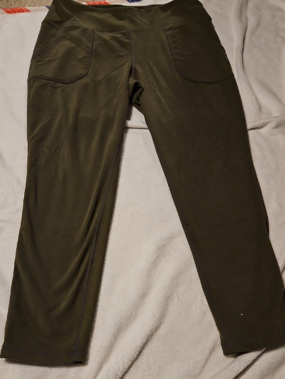 Sonoma Olive Green Leggings with Front Patch Pockets